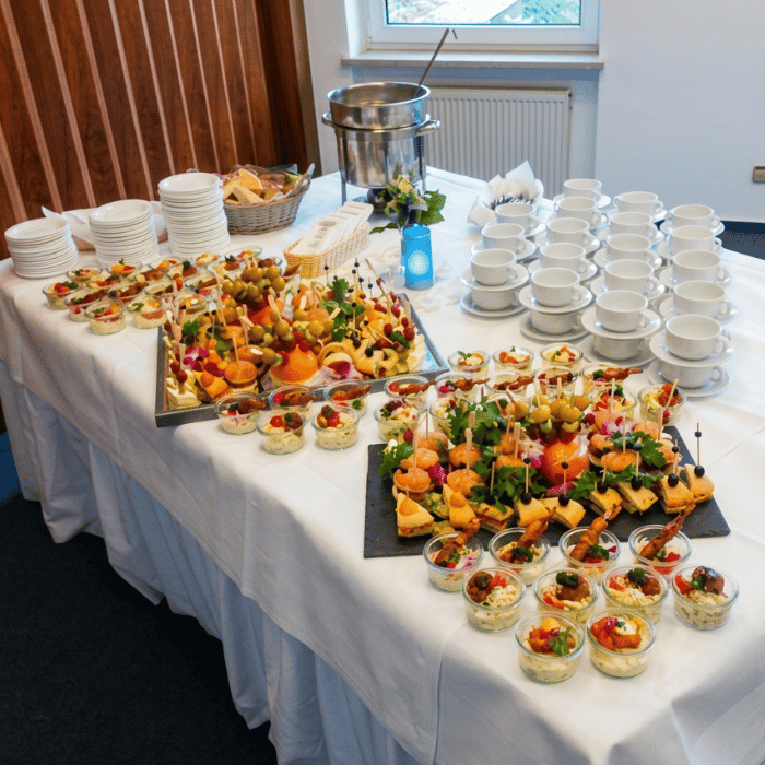 Frische Buffet-Auswahl | Barth Catering Frisch zubereitete mediterrane Köstlichkeiten, perfekt geeignet für ein abwechslungsreiches Event-Buffet von Alexander Barth.